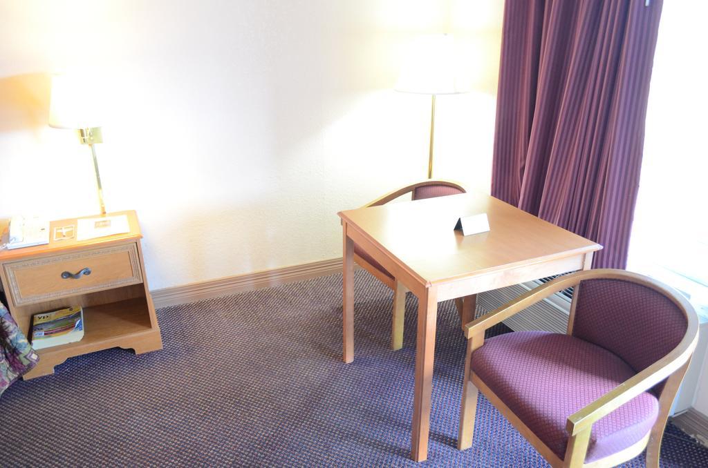 Americas Best Value Inn-Near Nrg Park/Medical Center Houston Quarto foto